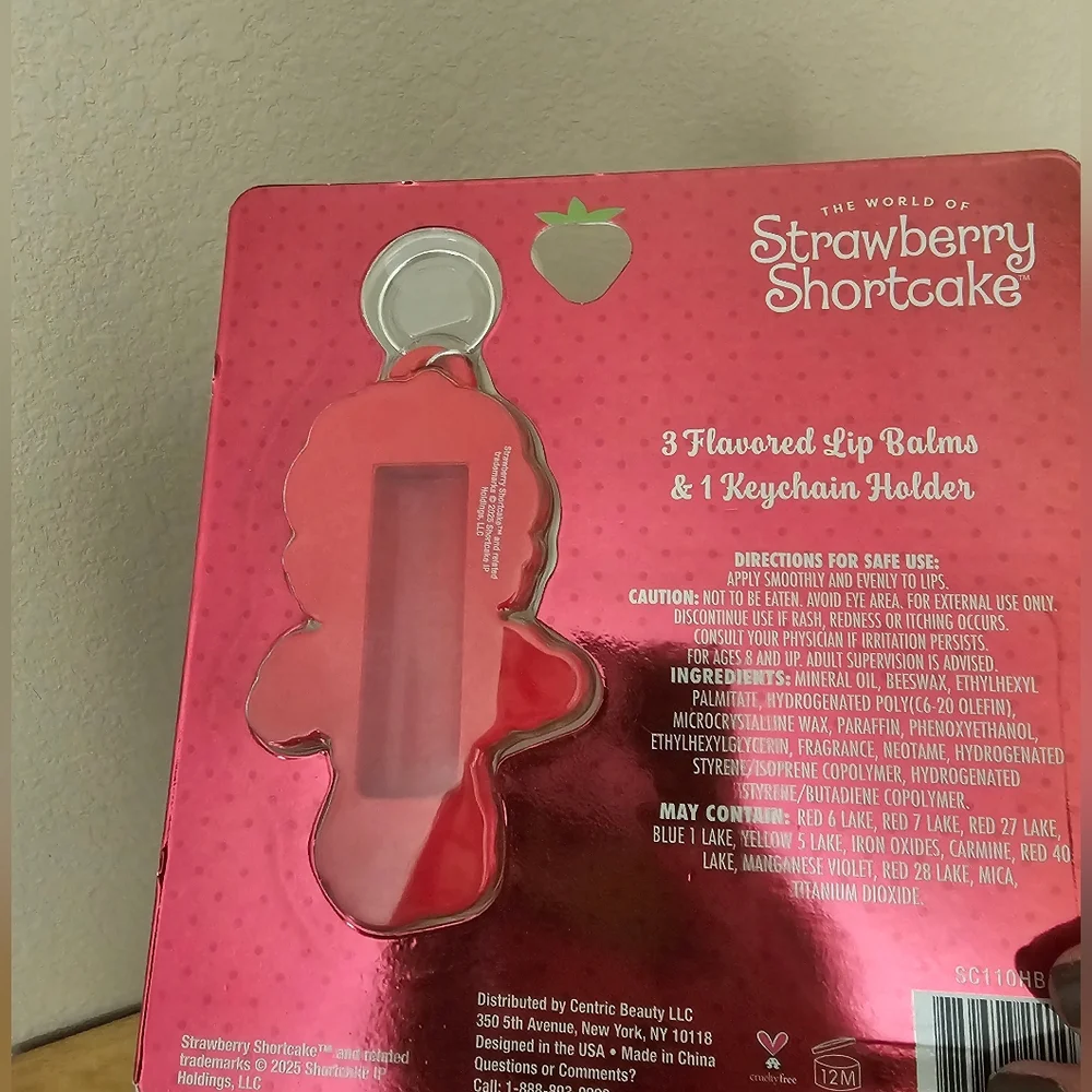 Strawberry Shortcake Socks & Lip Balm Bundle - Picture 3 of 5